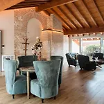 Pavillon Apartment